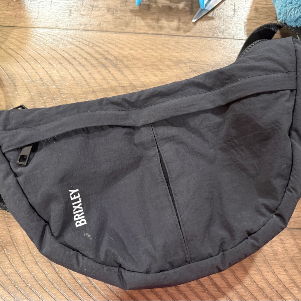Brixley crescent bag